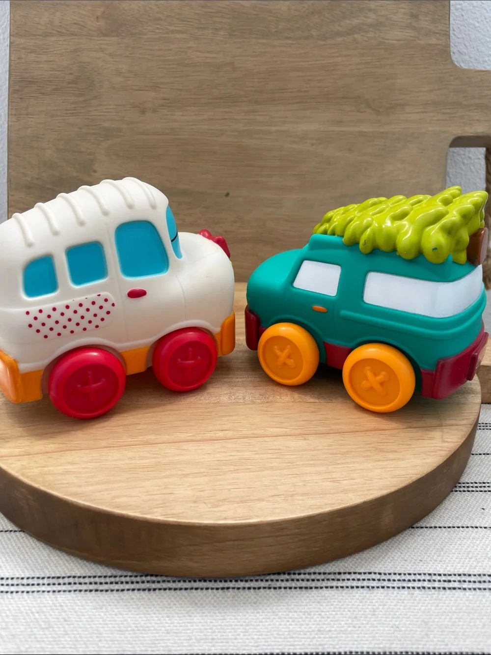 SALE! Infintino Cheer & Jolly Holiday Push Cars - White and Teal Set